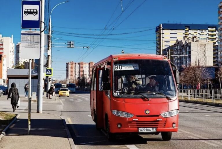 В краснодарских маршрутках проезд подорожает до 45 рублей
