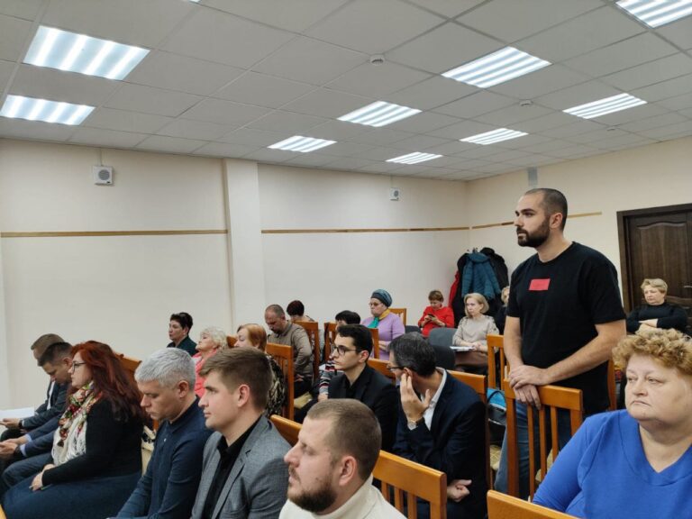 Власти встретились с жителями Музыкального после их обращения к Путину