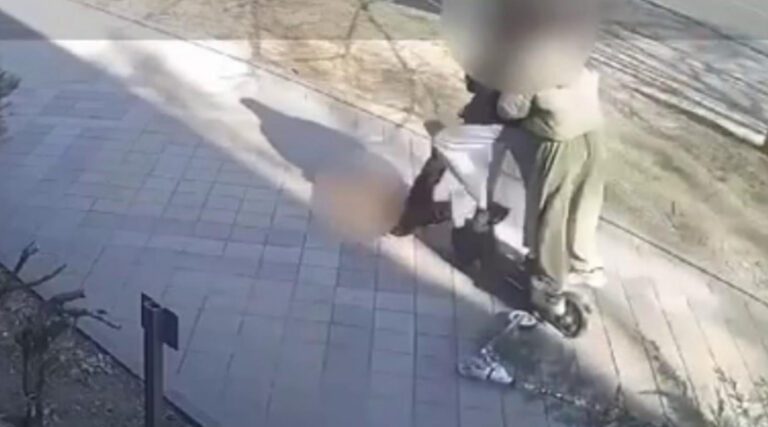 В Краснодаре электросамокатчик сбил 6-летнюю девочку