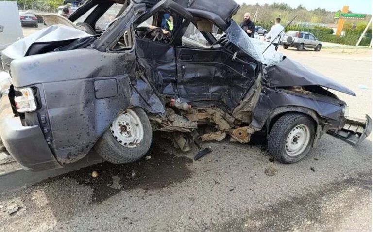 На Кубани в жёстком ДТП погибли три человека
