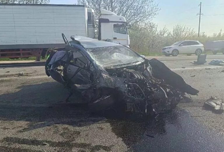 На Кубани водитель на иномарке без прав насмерть сбил женщину