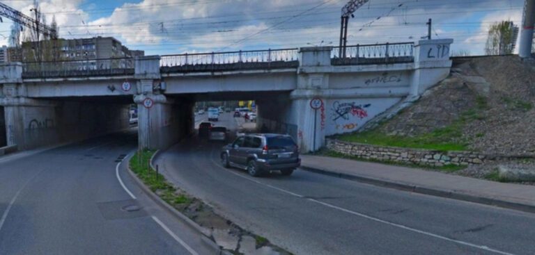 В Краснодаре перекроют движение под Суворовским и Вишняковским мостами